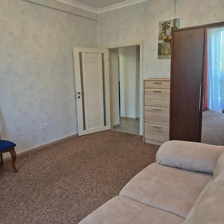 2к в центре одессы, вблизи жд вокзала и моря Apartman